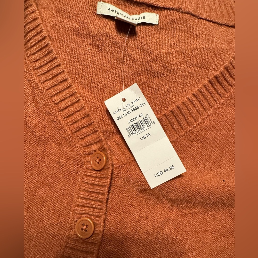 AE sweater - Picture 2 of 2